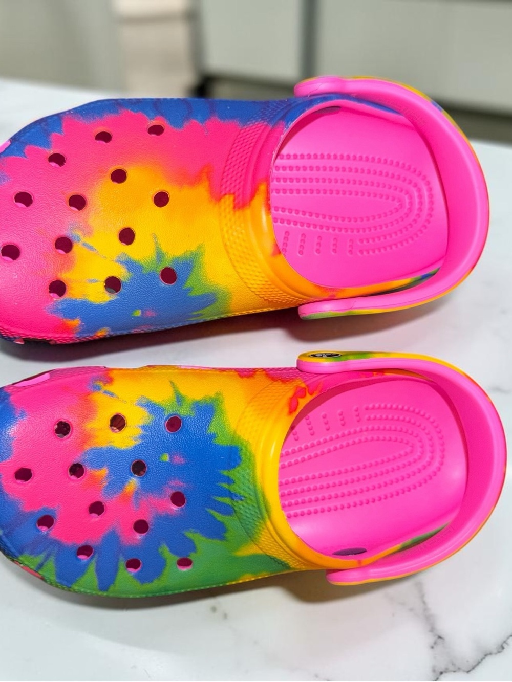 Crocs Tie-Dye Clog Sandals - Pink/Yellow/Blue